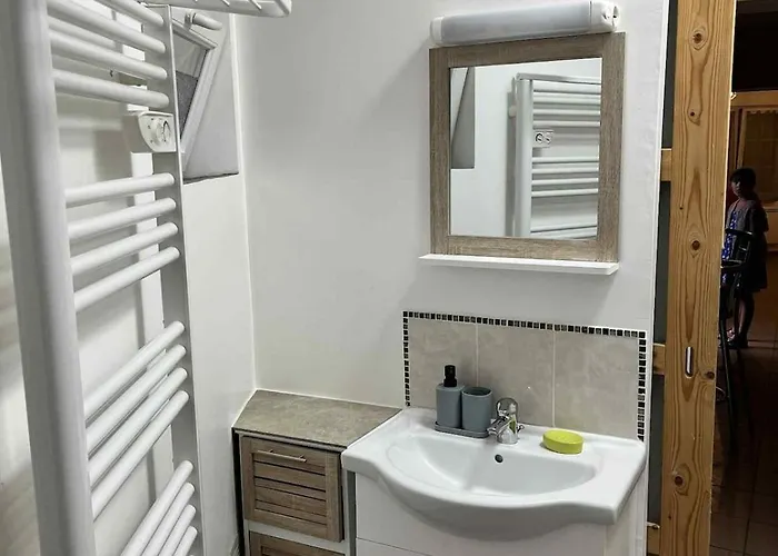 Meuble Centre Lejlighed *